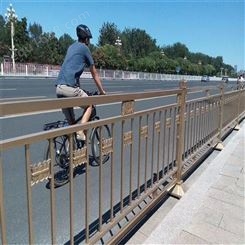 方元浩宇 安康 厂家供应固定式车行分隔栏 道路交通临时防护栏定制