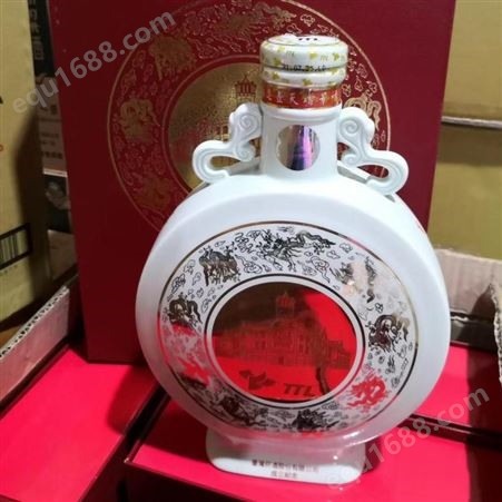 中国台湾欣雨工艺品高粱酒 中国台湾高粱酒价格